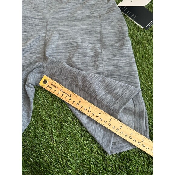 Nike Women’s Dri-FIT One High-Rise 8" Pocket Shorts- Grey- Size Large Brand New - Picture 5 of 6